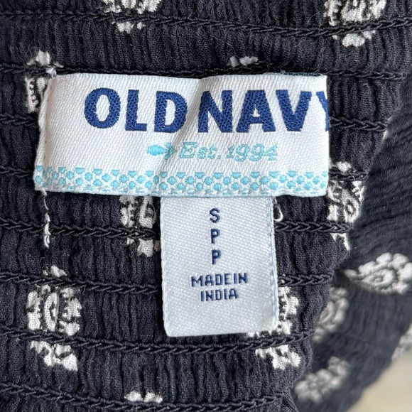 •Old Navy• Paisley Patterned Circle Skirt - Size Small - Picture 2 of 8